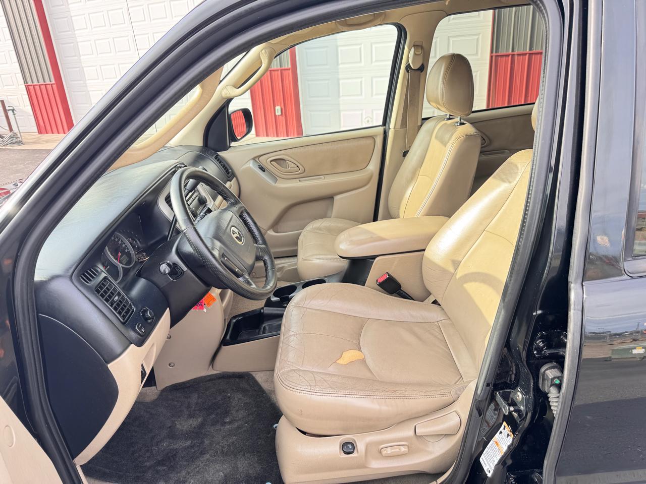 Mazda Tribute ES 4WD 2004