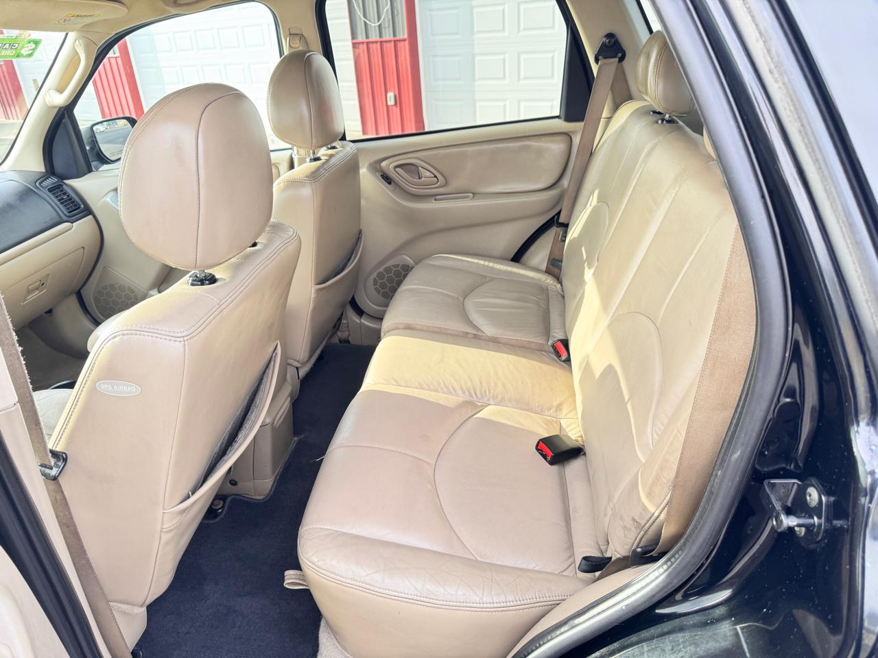 Mazda Tribute ES 4WD 2004