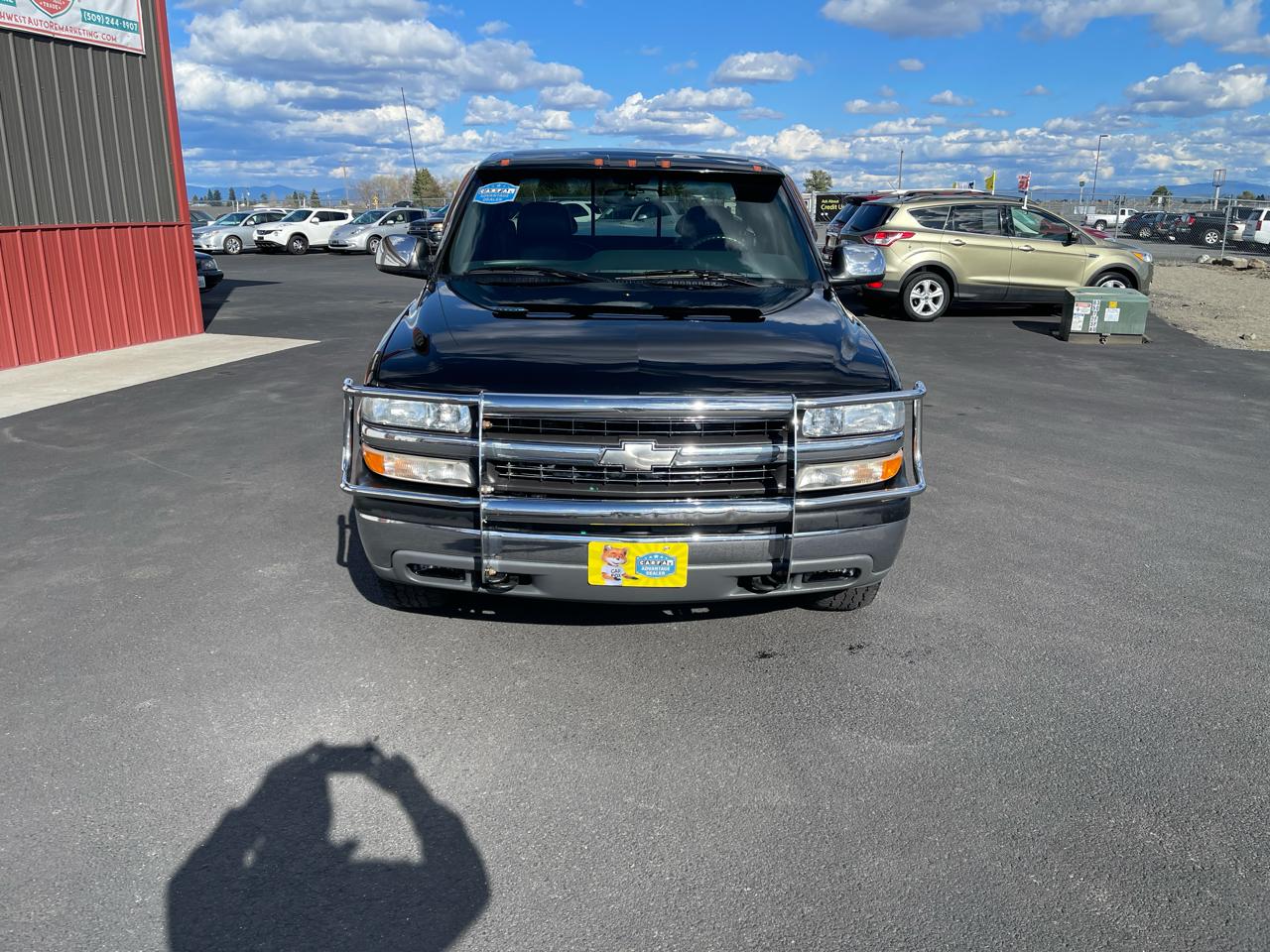 Chevrolet Silverado 1500 LT Ext. Cab 4-Door Short Bed 4WD 2000