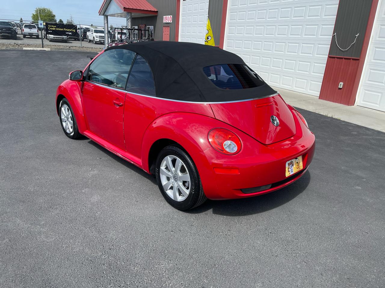 Volkswagen New Beetle S Convertible 2008