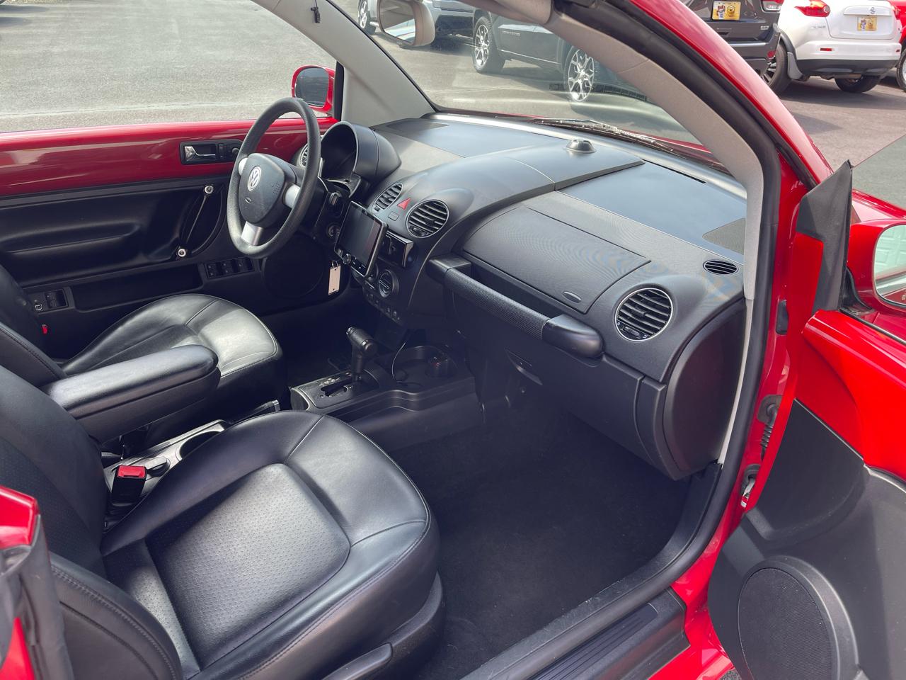 Volkswagen New Beetle S Convertible 2008