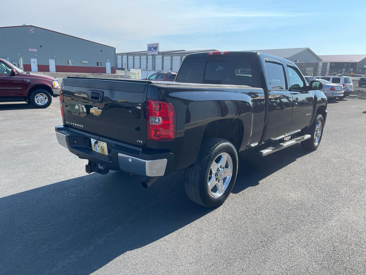 Chevrolet Silverado 2500HD LTZ Crew Cab 2WD 2013