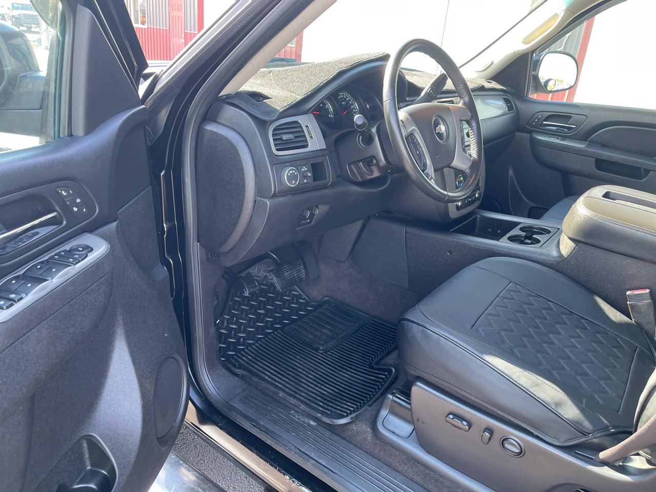 Chevrolet Silverado 2500HD LTZ Crew Cab 2WD 2013