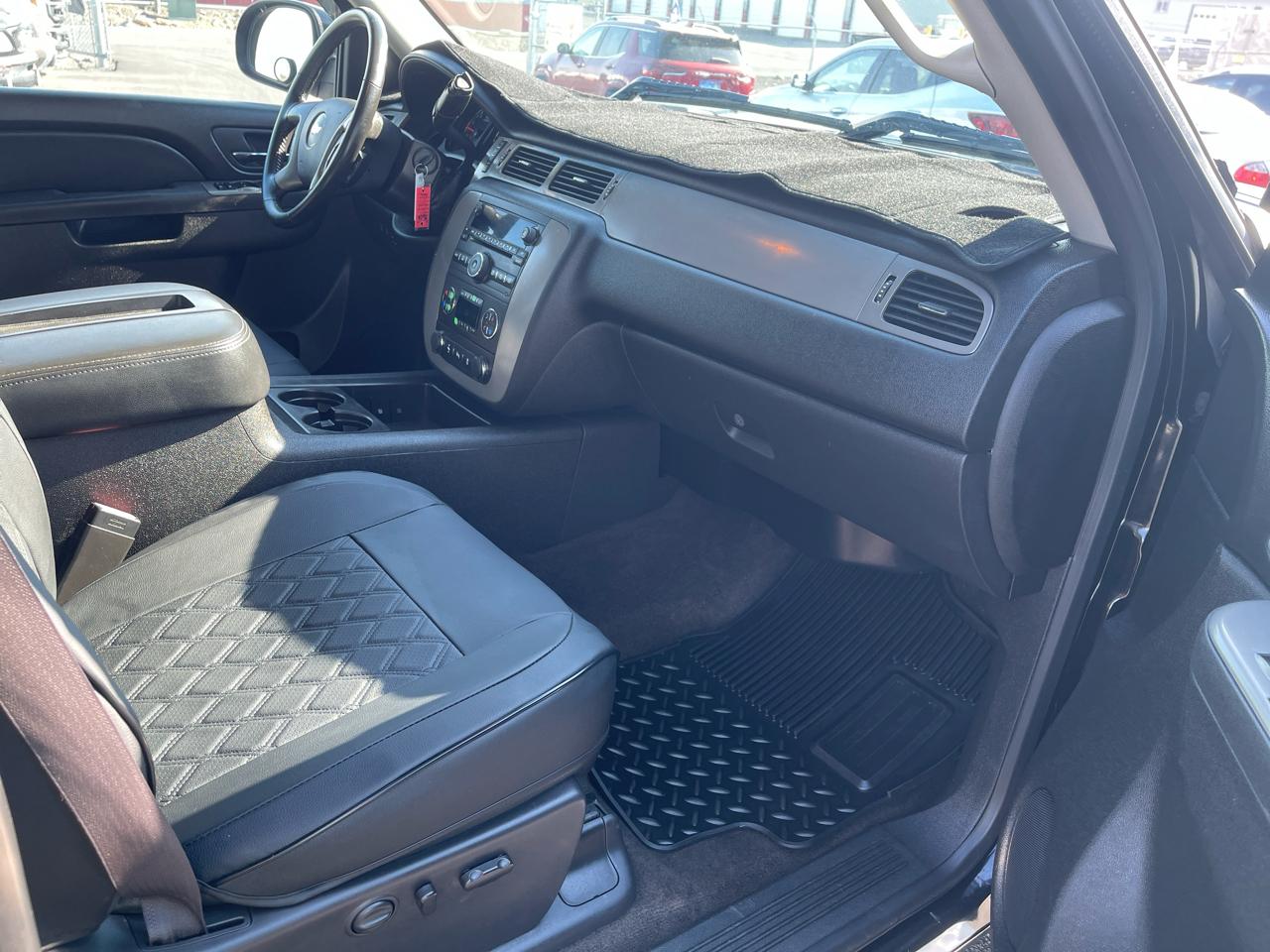 Chevrolet Silverado 2500HD LTZ Crew Cab 2WD 2013