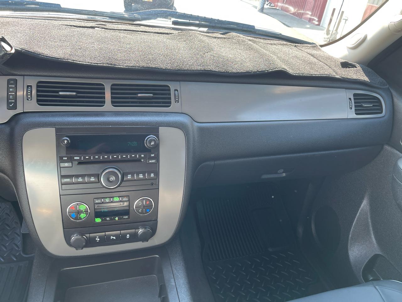 Chevrolet Silverado 2500HD LTZ Crew Cab 2WD 2013