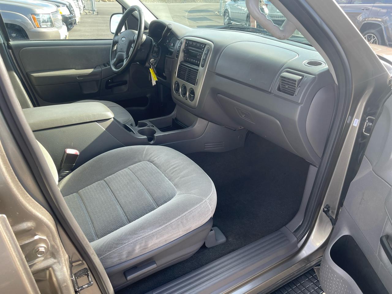 Ford Explorer XLT Sport 4.0L 4WD 2005