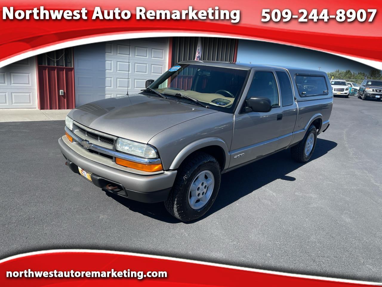 2003 Chevrolet S10 Pickup LS Ext. Cab 4WD