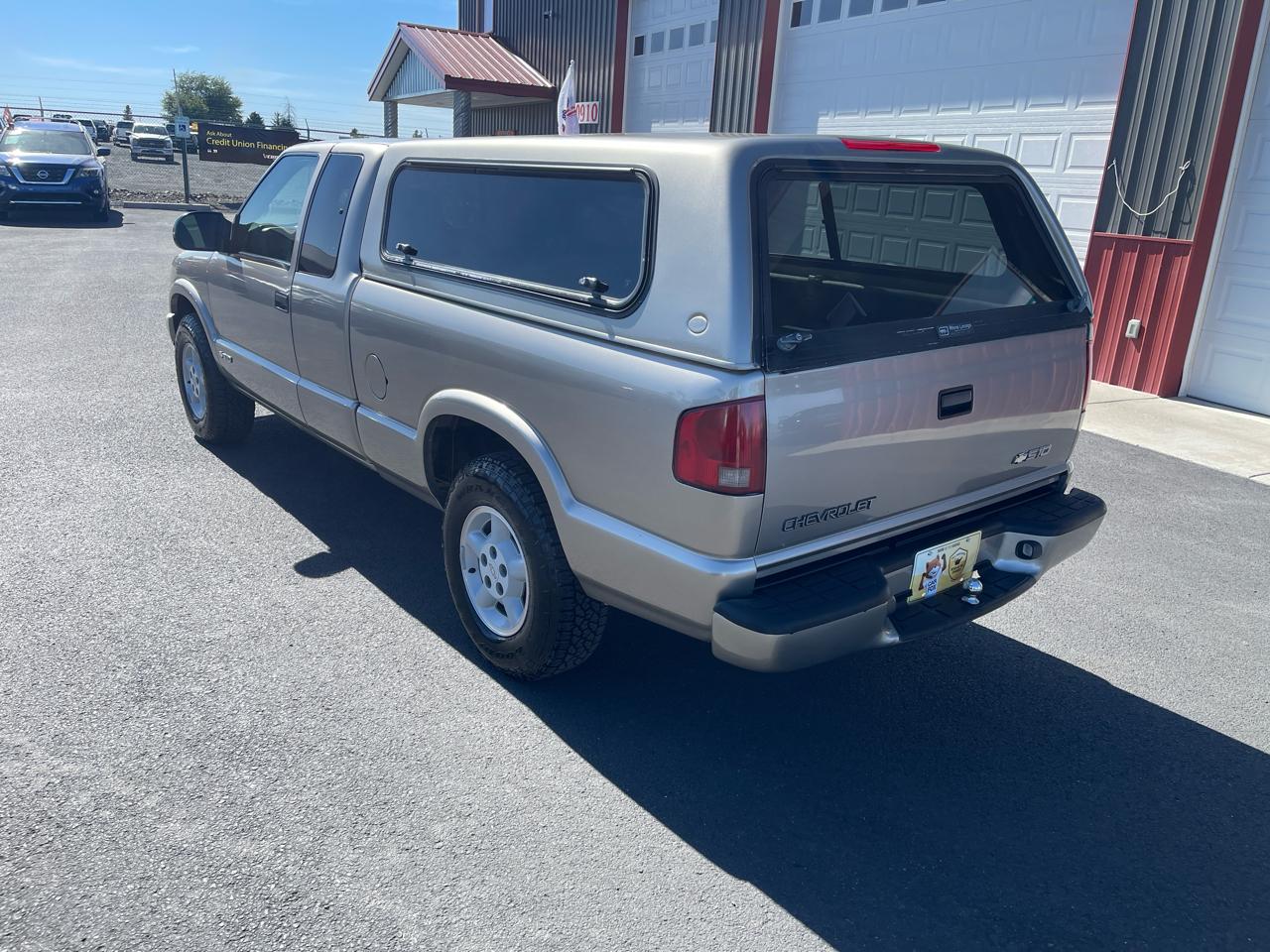 Chevrolet S10 Pickup LS Ext. Cab 4WD 2003