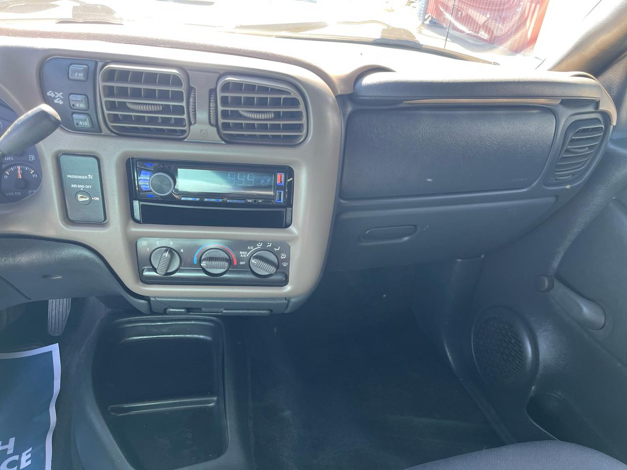 Chevrolet S10 Pickup LS Ext. Cab 4WD 2003