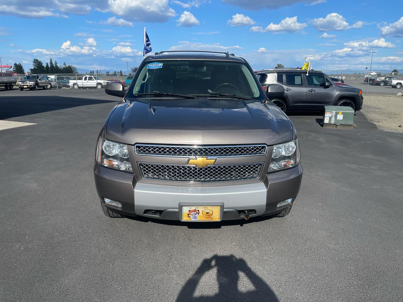 Chevrolet Suburban 1500 Z71 4D SUV 4WD 2013