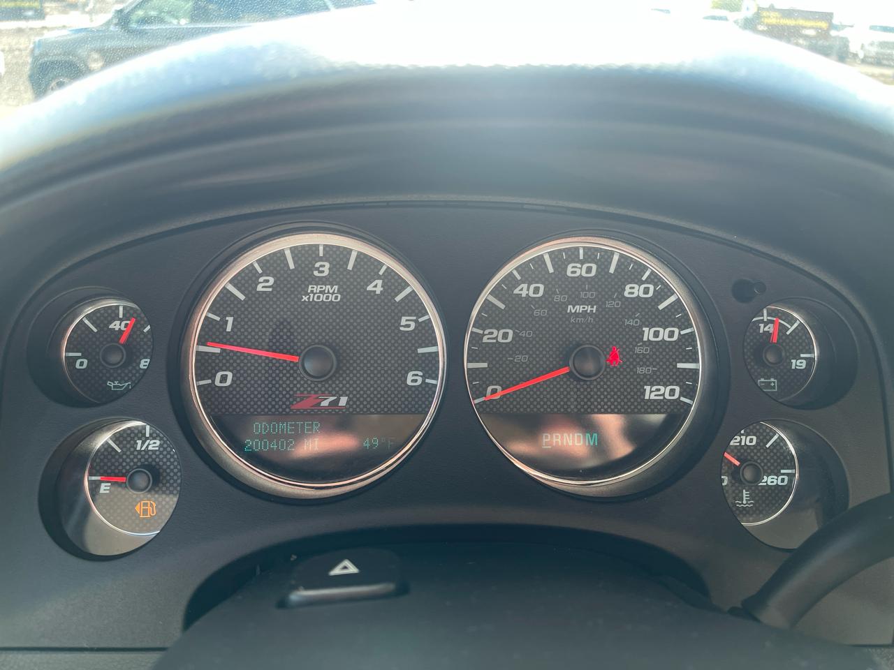 Chevrolet Suburban 1500 Z71 4D SUV 4WD 2013