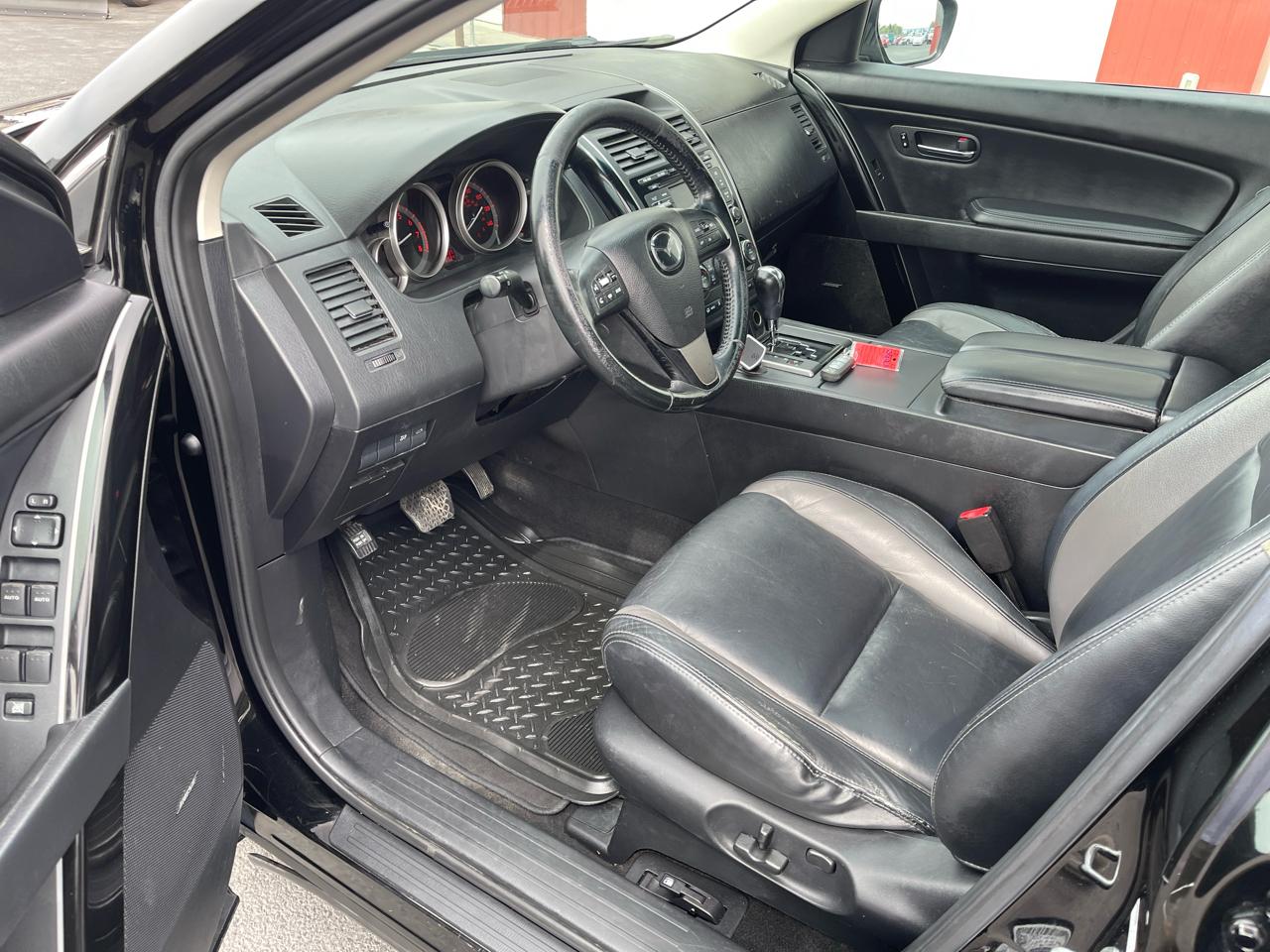 Mazda CX-9 Touring AWD 2012