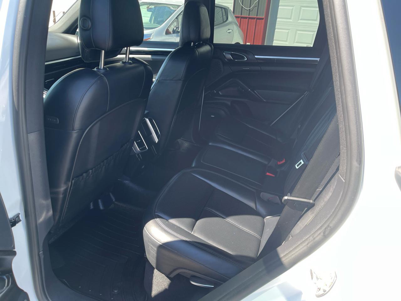 Porsche Cayenne AWD 4dr 2014