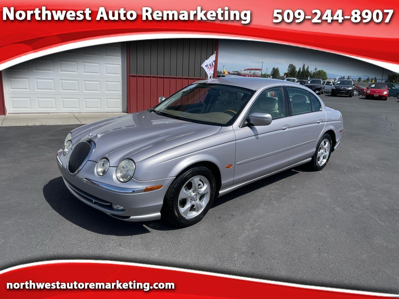 2000 Jaguar S-Type's photo