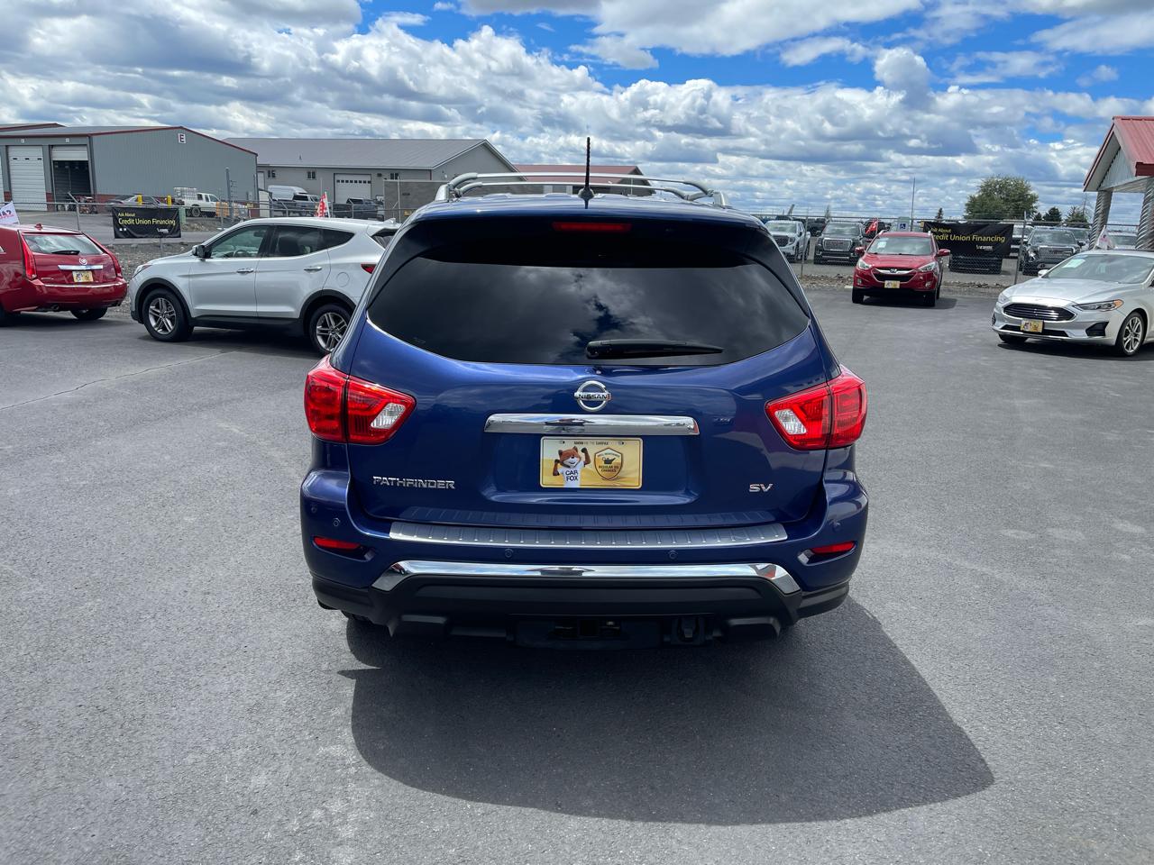 Nissan Pathfinder SV 2017