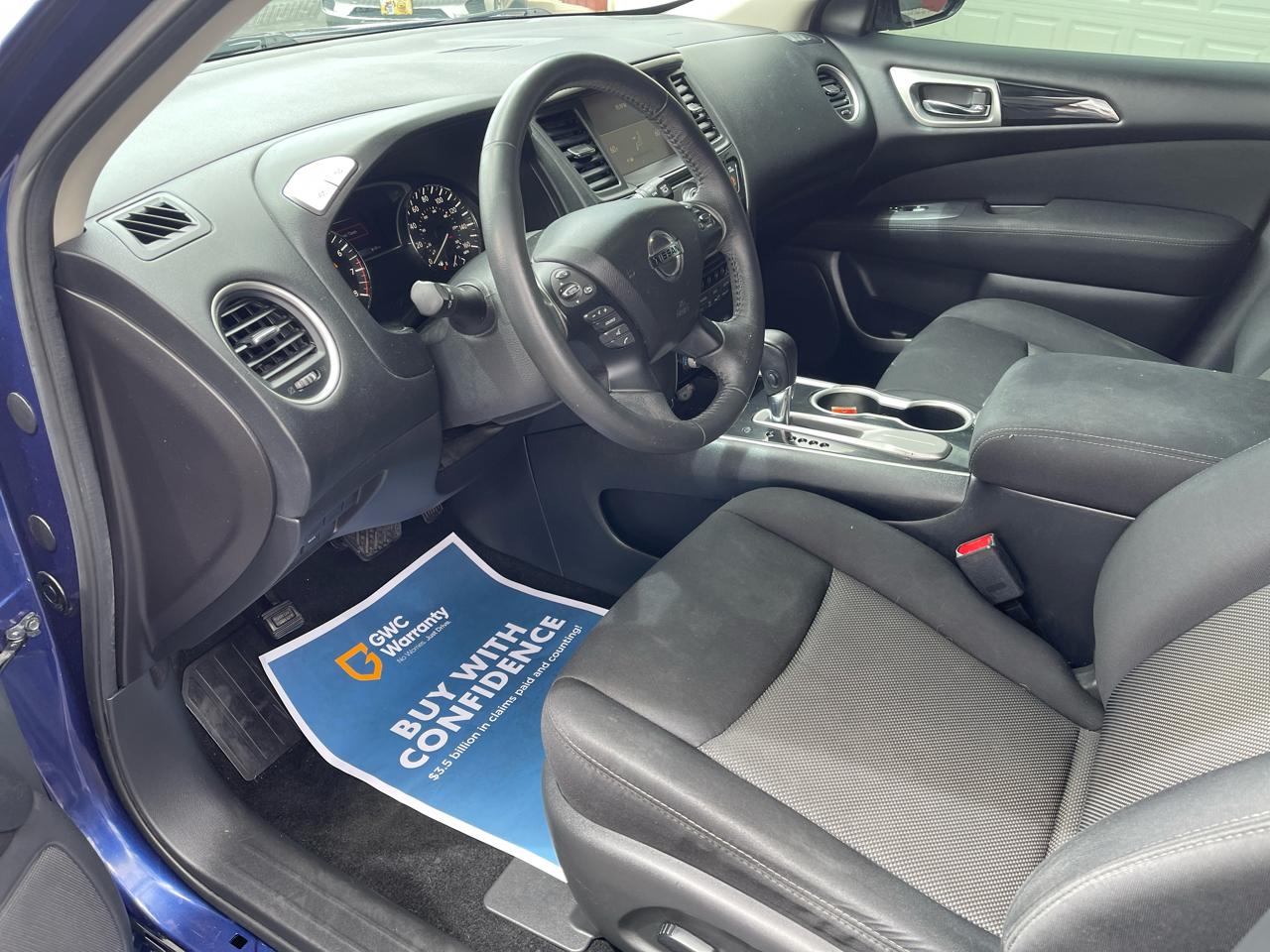 Nissan Pathfinder SV 2017