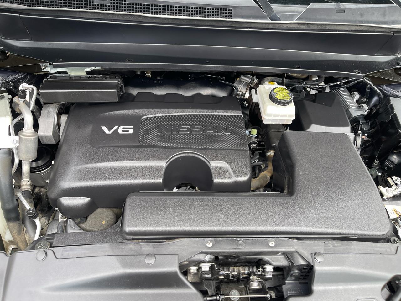 Nissan Pathfinder SV 2017