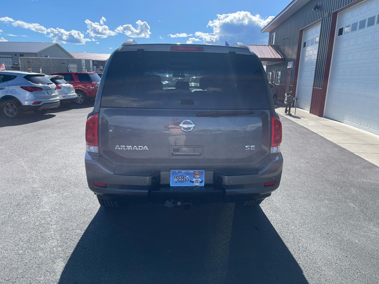 Nissan Armada SE 4WD 2010