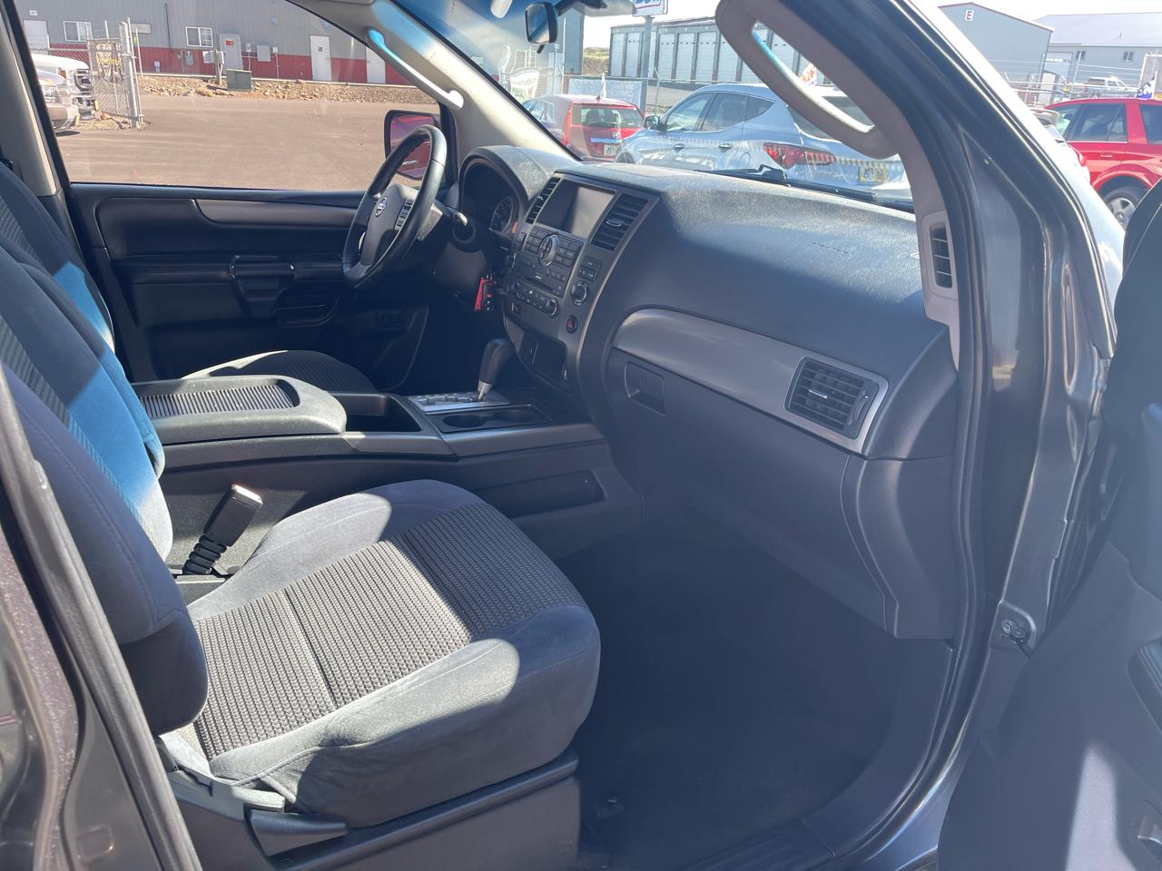 Nissan Armada SE 4WD 2010