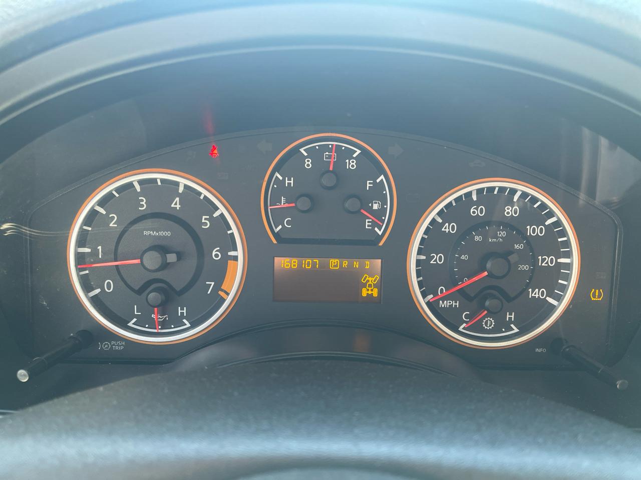 Nissan Armada SE 4WD 2010