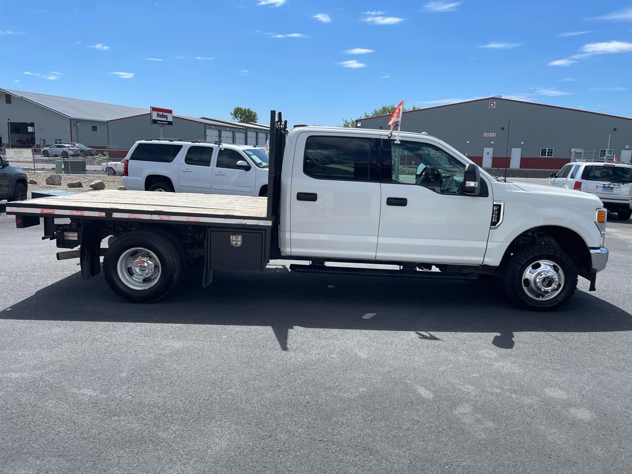 Ford F-350 Crew Cab 4dr 168" WB DRW 2021