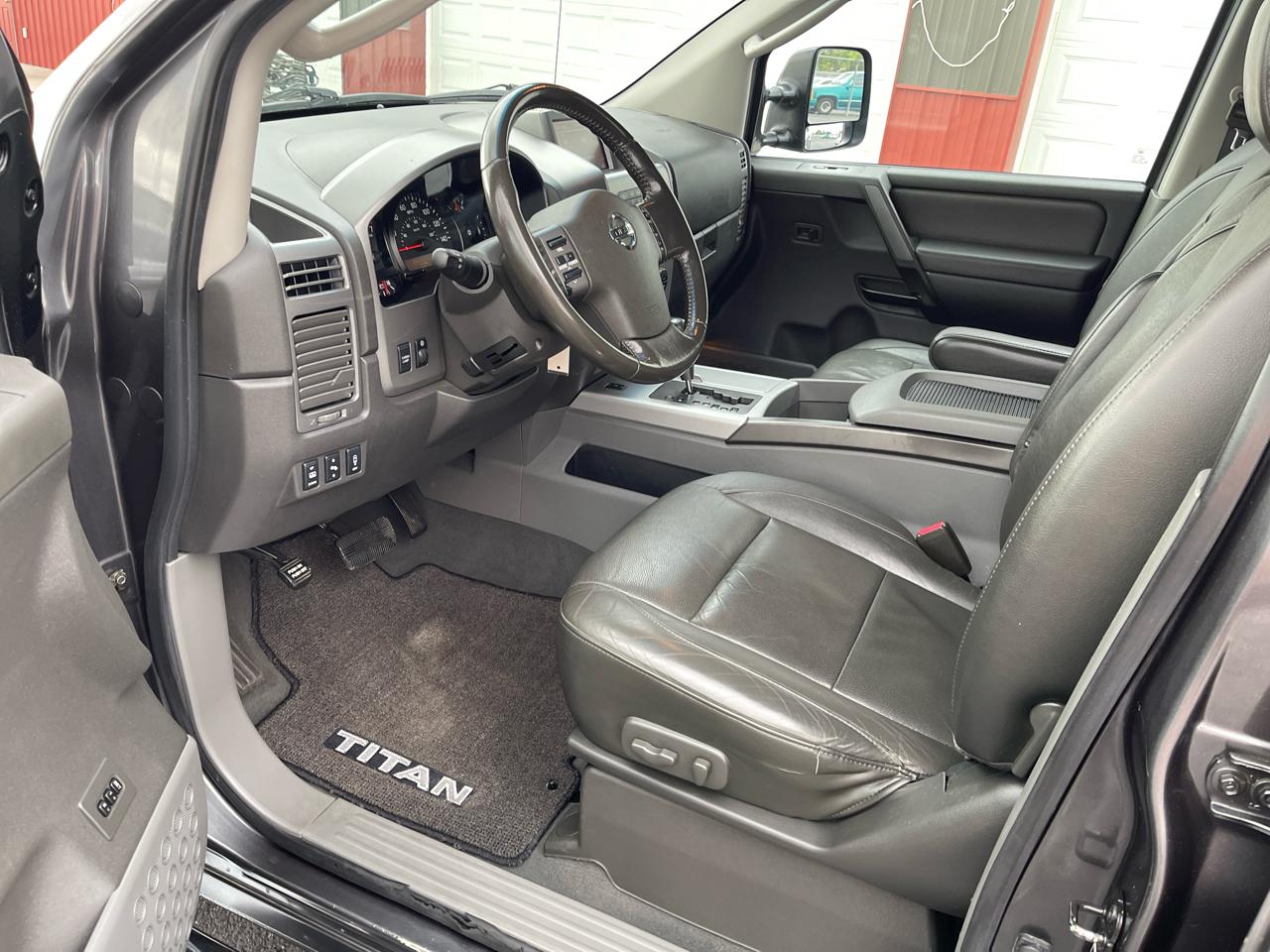 Nissan Titan LE Crew Cab 4WD 2007