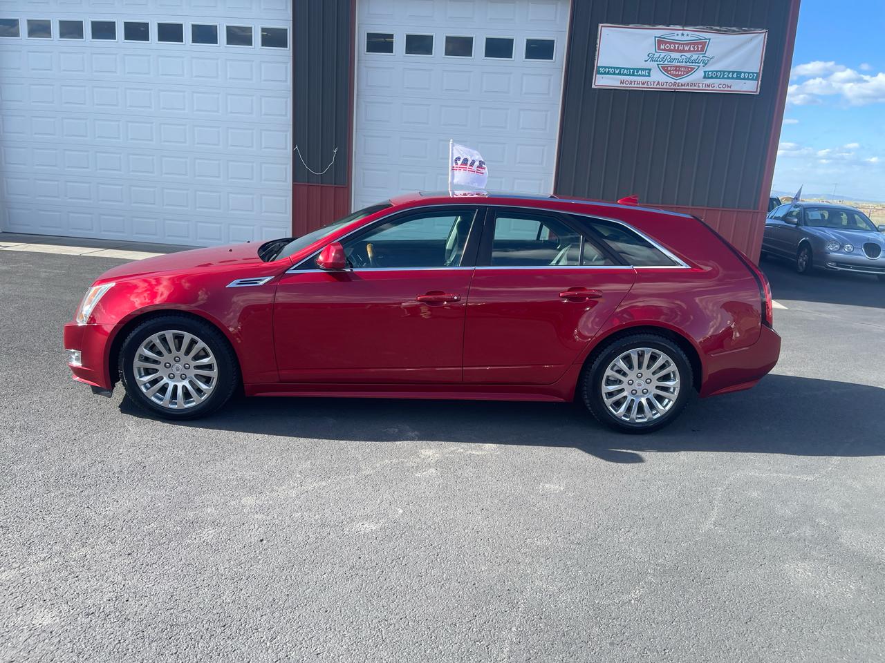 Cadillac CTS Sport Wagon 3.6L Premium AWD w/Navi 2010