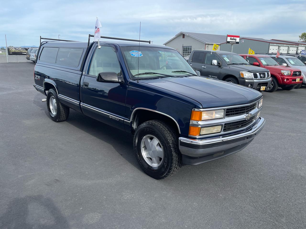 Chevrolet C/K 1500 Reg. Cab 8-ft. Bed 4WD 1998
