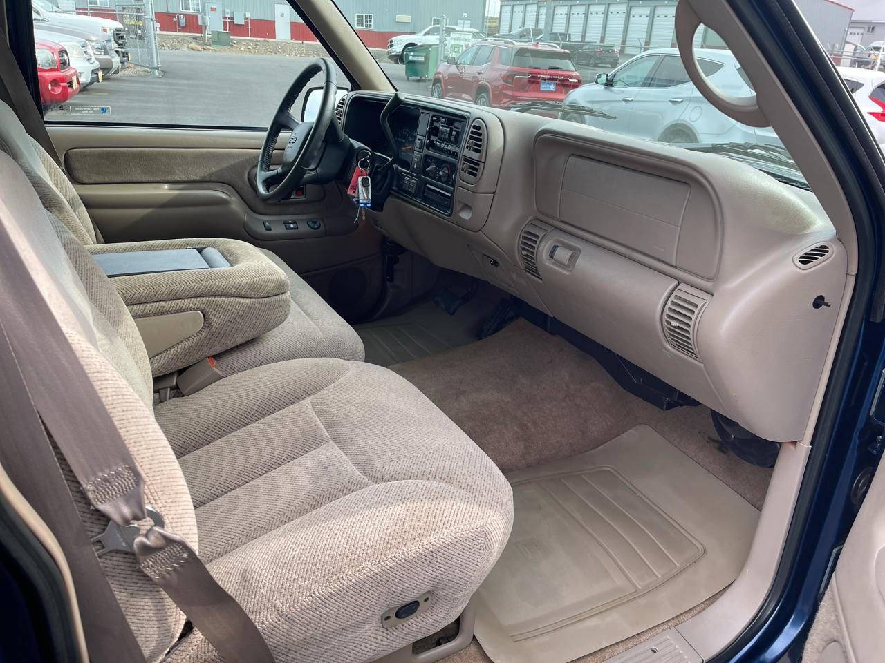 Chevrolet C/K 1500 Reg. Cab 8-ft. Bed 4WD 1998