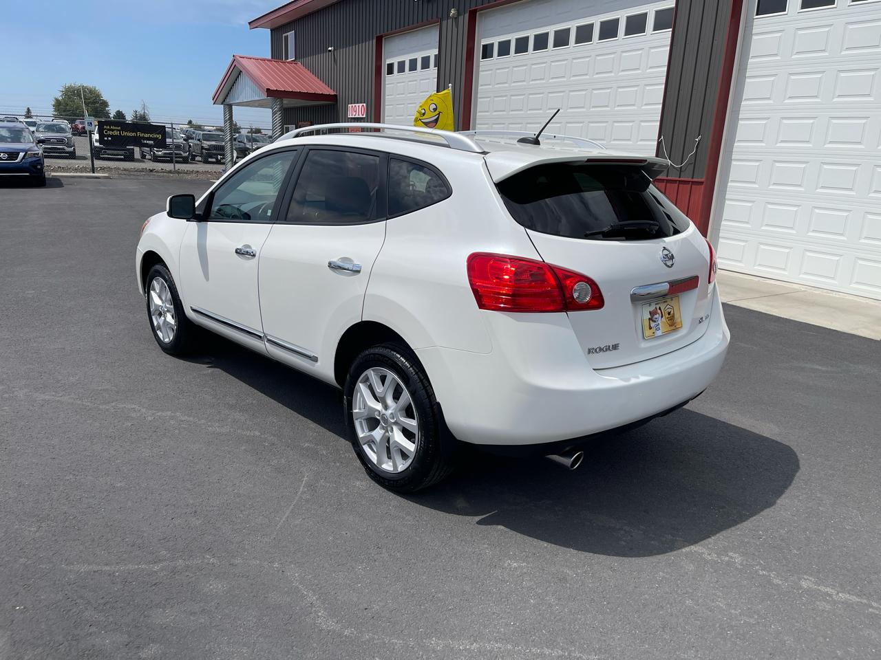 Nissan Rogue SL 4D SUV AWD 2011