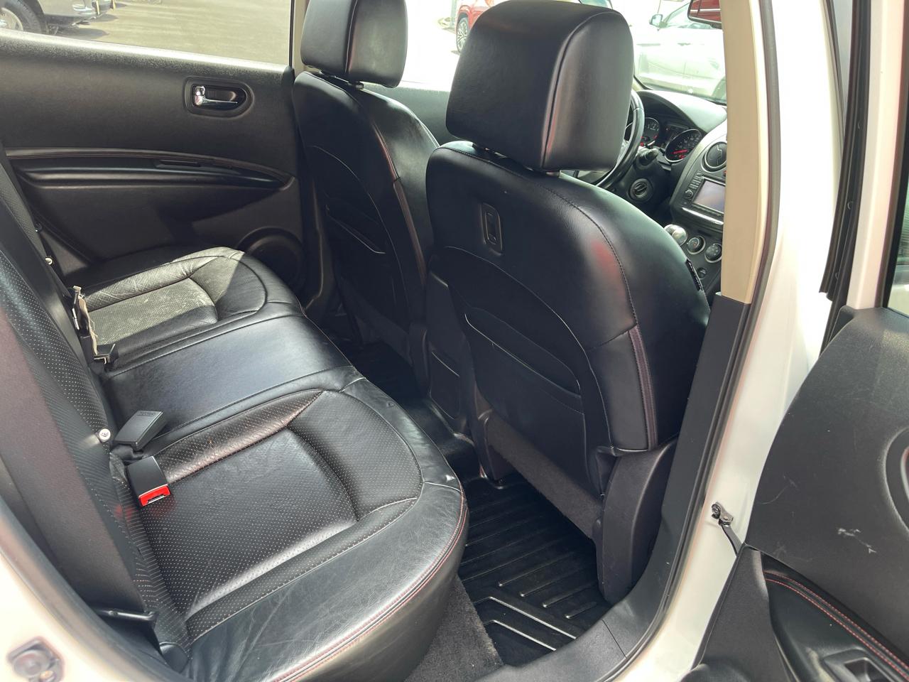 Nissan Rogue SL 4D SUV AWD 2011