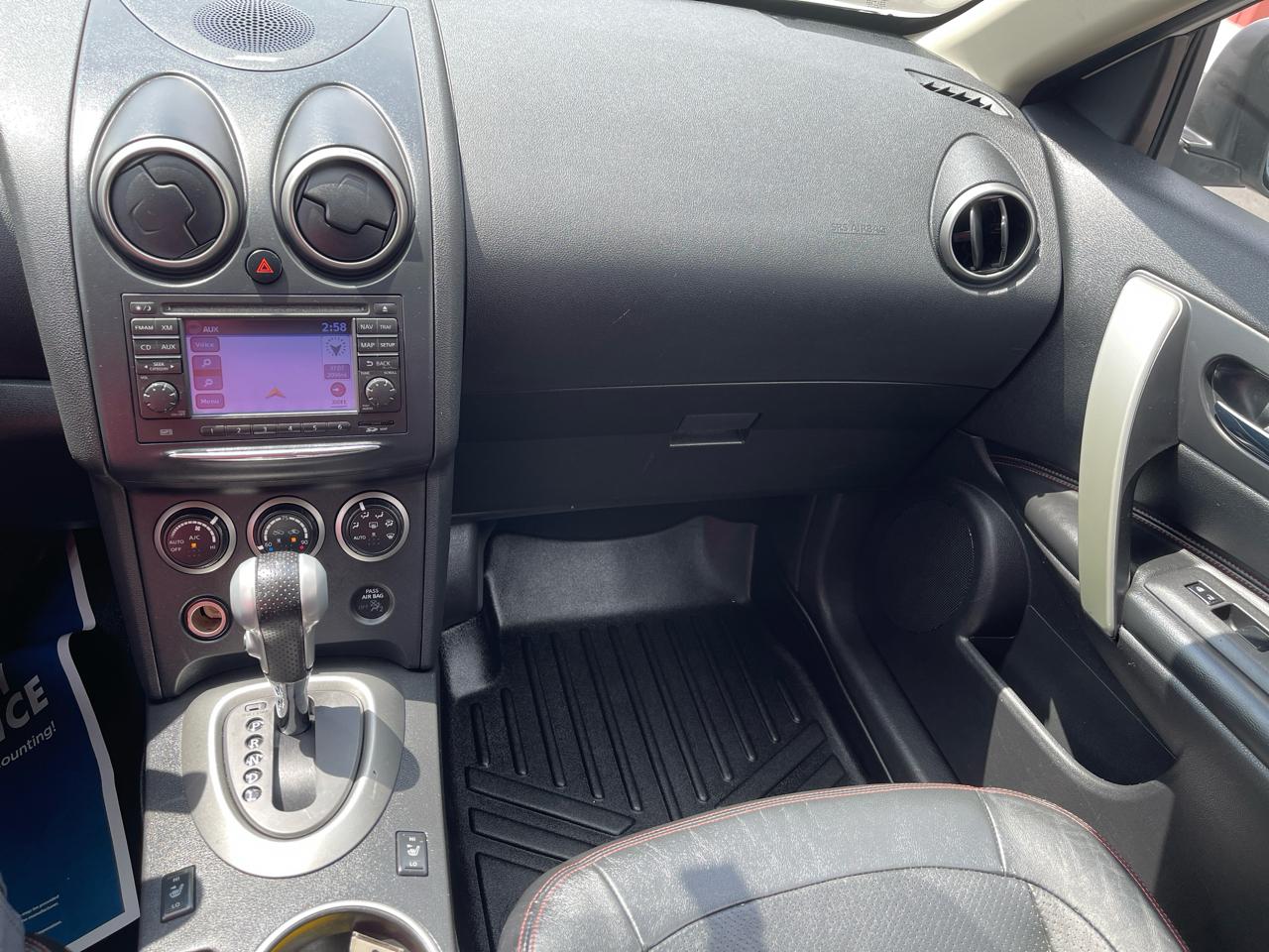 Nissan Rogue SL 4D SUV AWD 2011