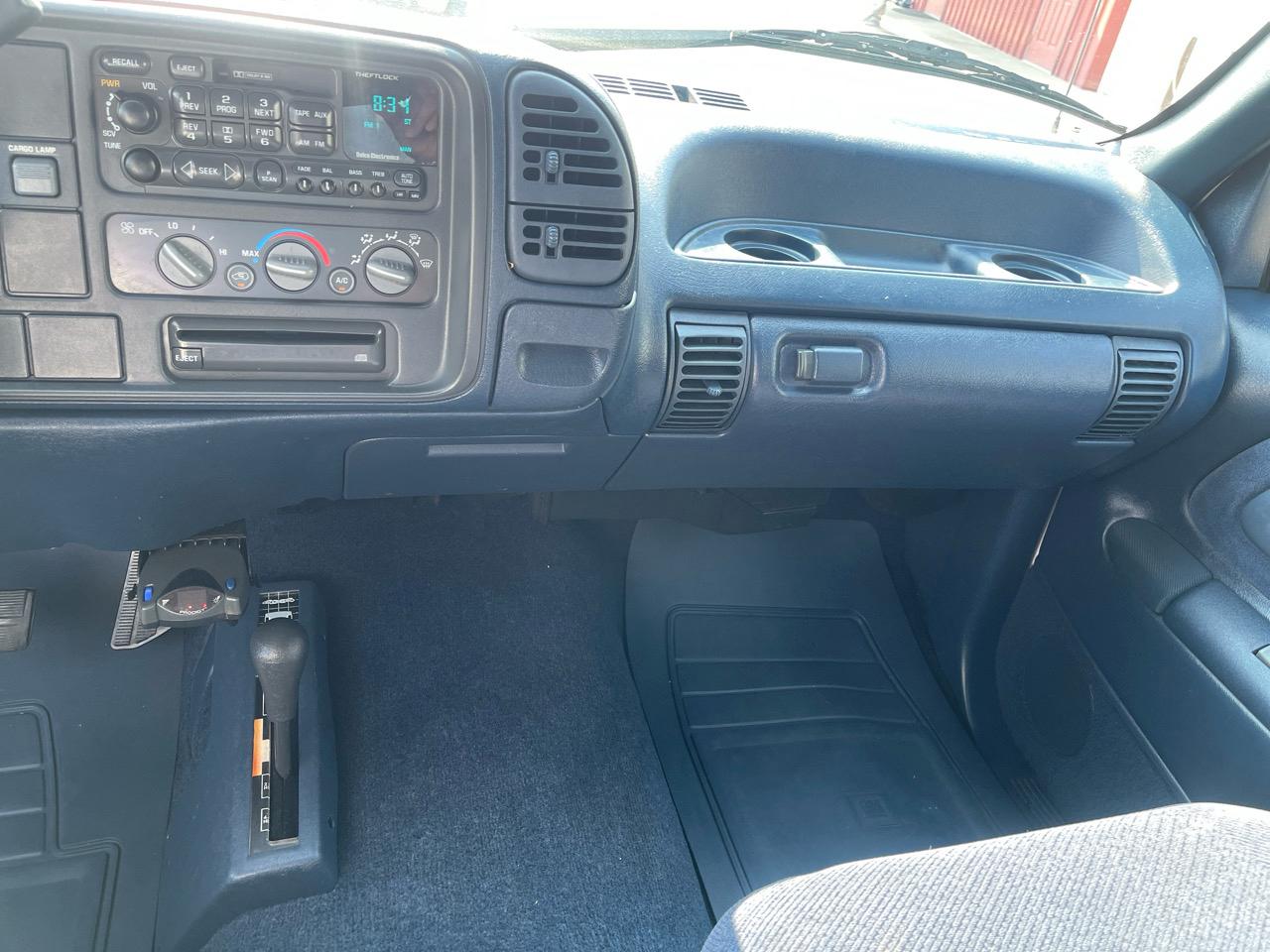 GMC Sierra C/K 2500 Club Coupe 8-ft. Bed 4WD 1995