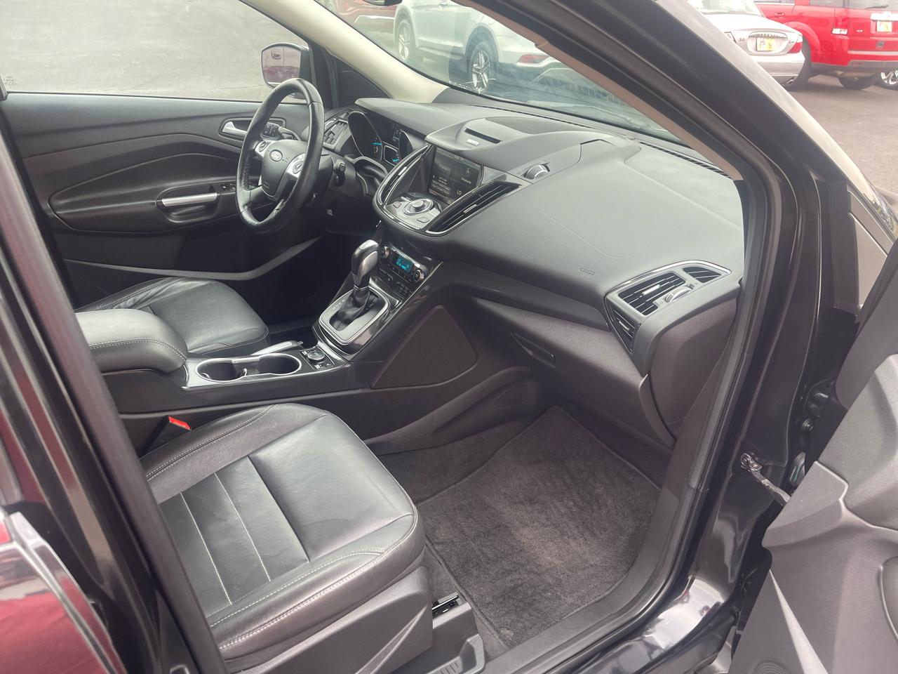 Ford Escape Titanium 4WD 2014