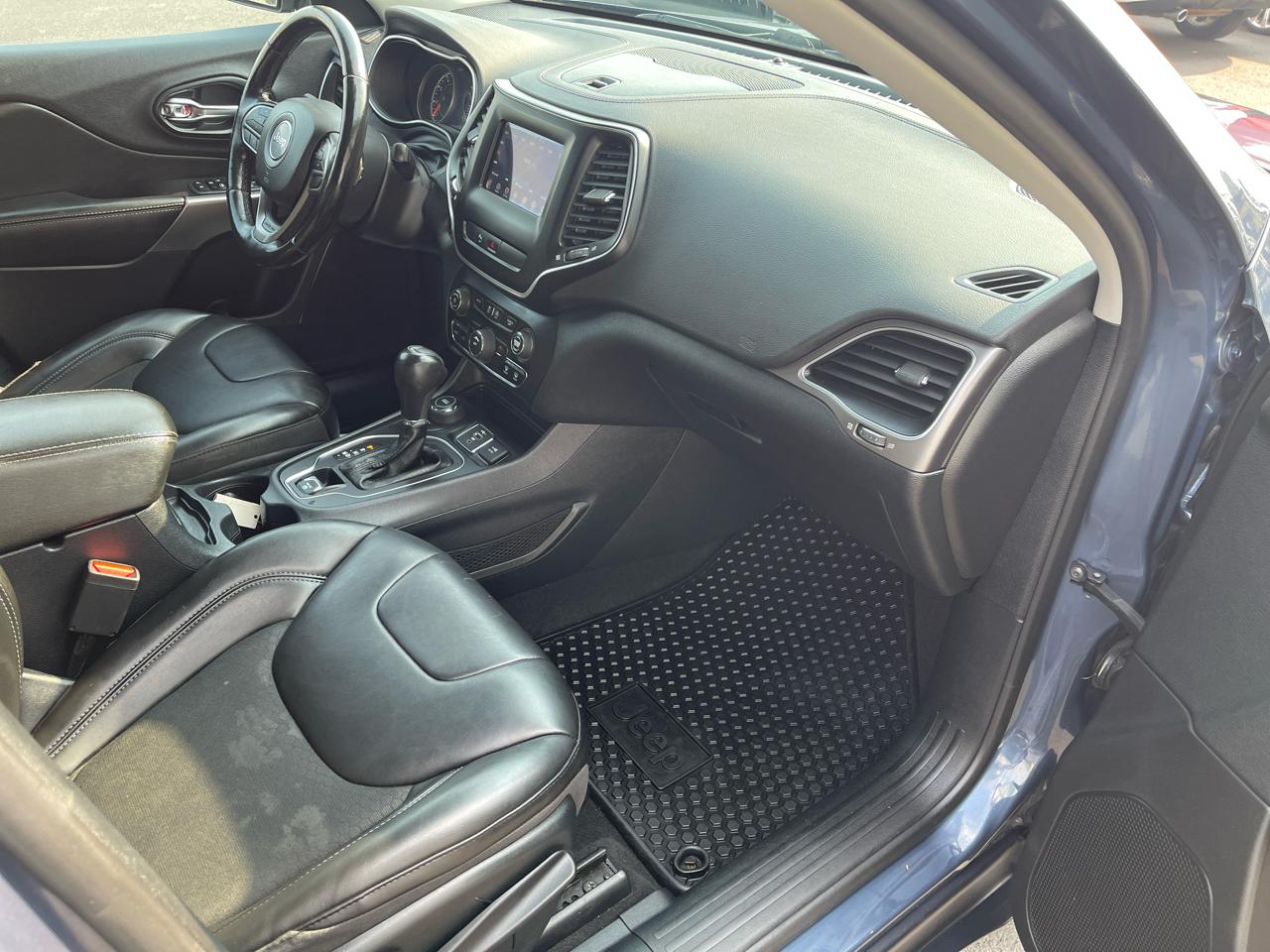 Jeep Cherokee Latitude Plus 4WD 2020