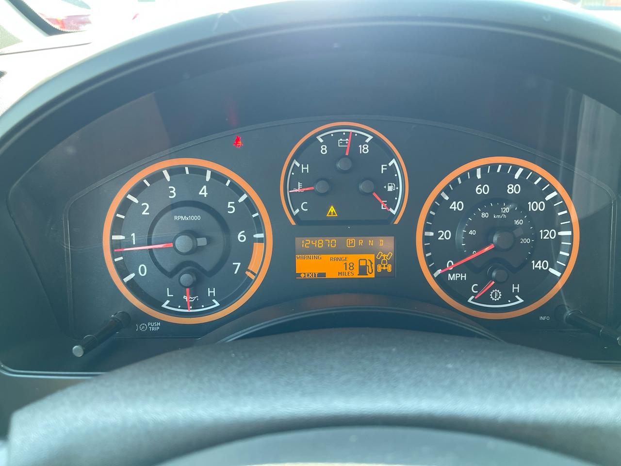 Nissan Titan PRO-4X Crew Cab 4WD SWB 2015