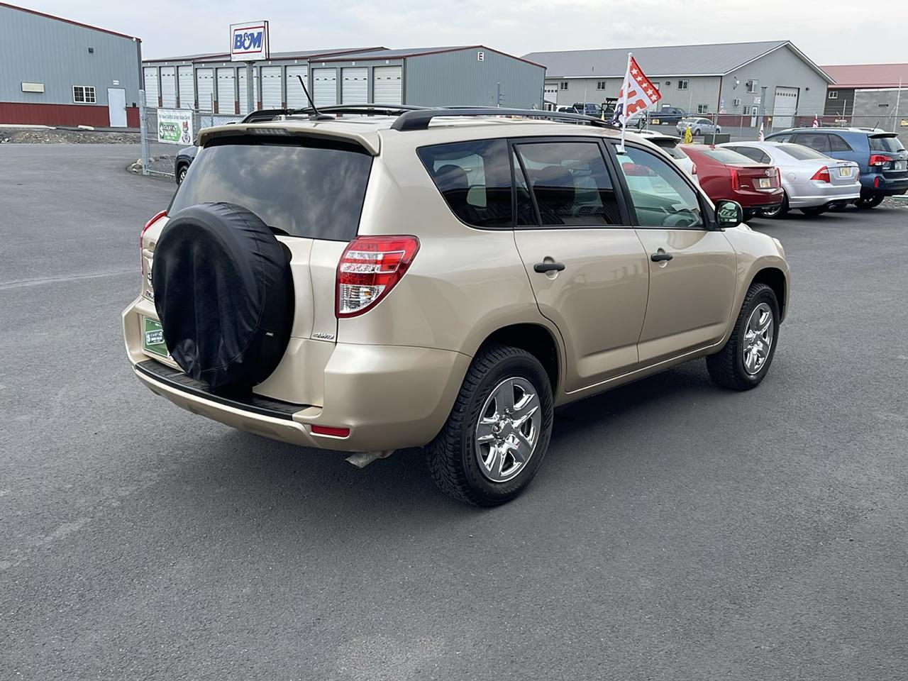 Toyota RAV4 Base I4 4WD 2011