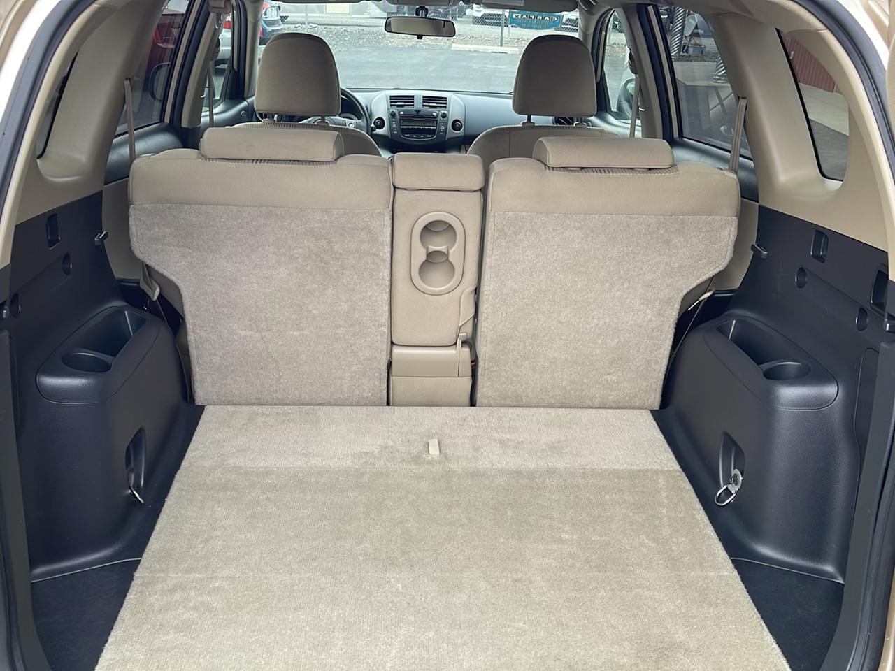 Toyota RAV4 Base I4 4WD 2011