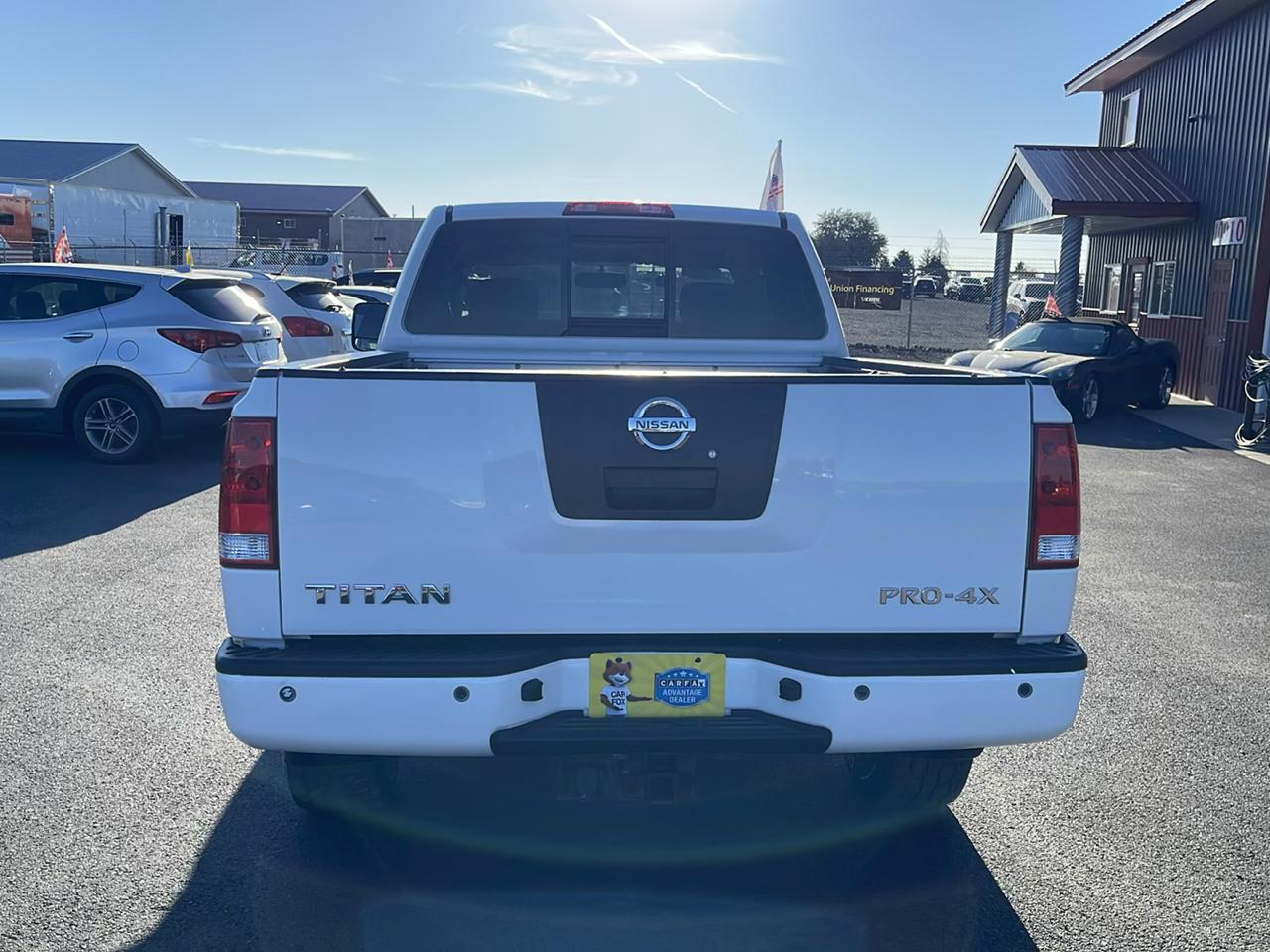 Nissan Titan PRO-4X King Cab 4WD SWB 2010