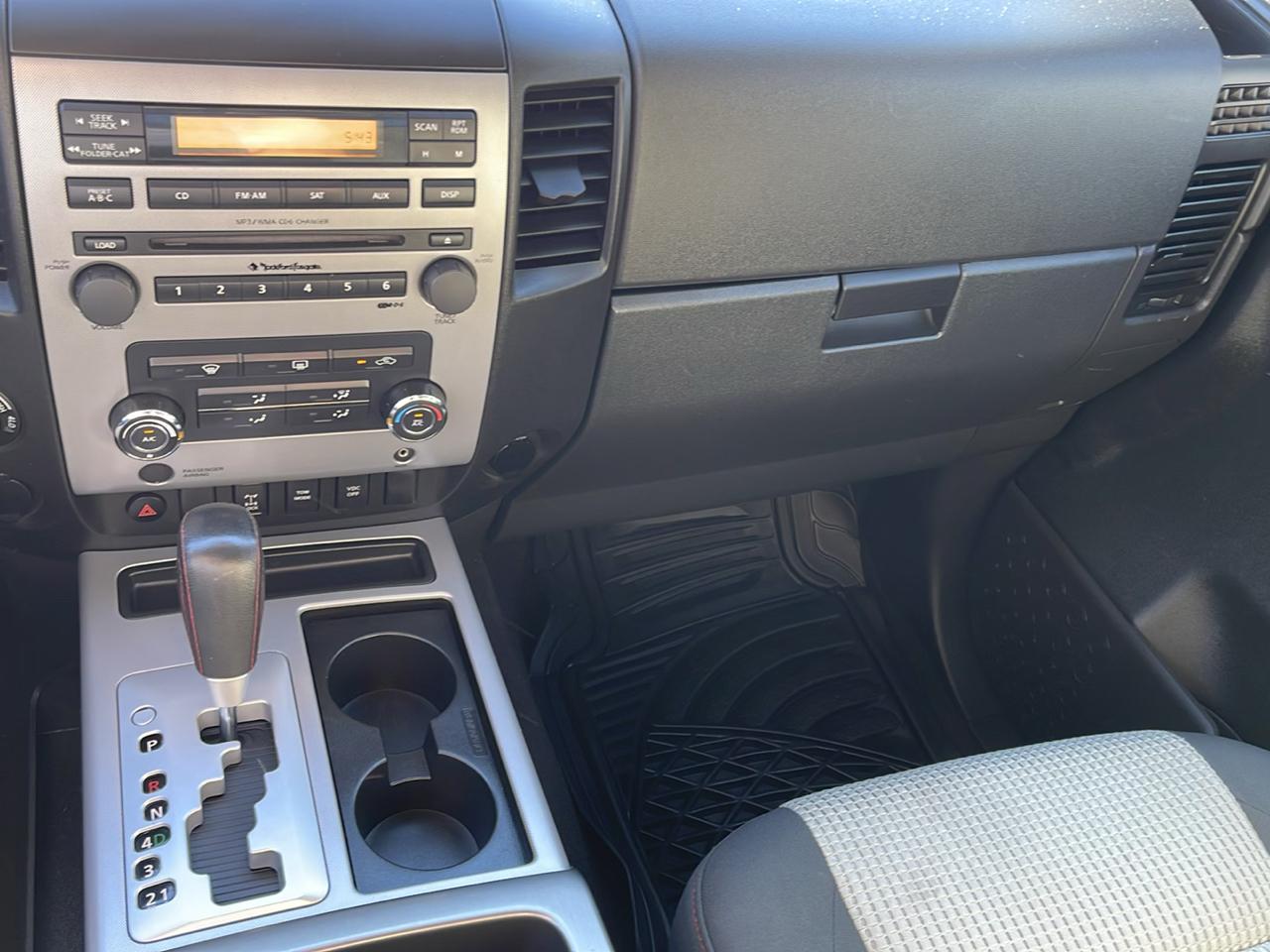 Nissan Titan PRO-4X King Cab 4WD SWB 2010