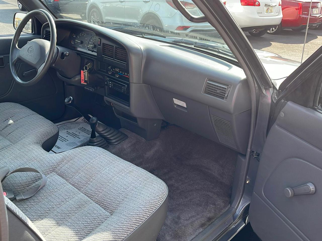 Toyota Pickup Reg. Cab 4WD 1993