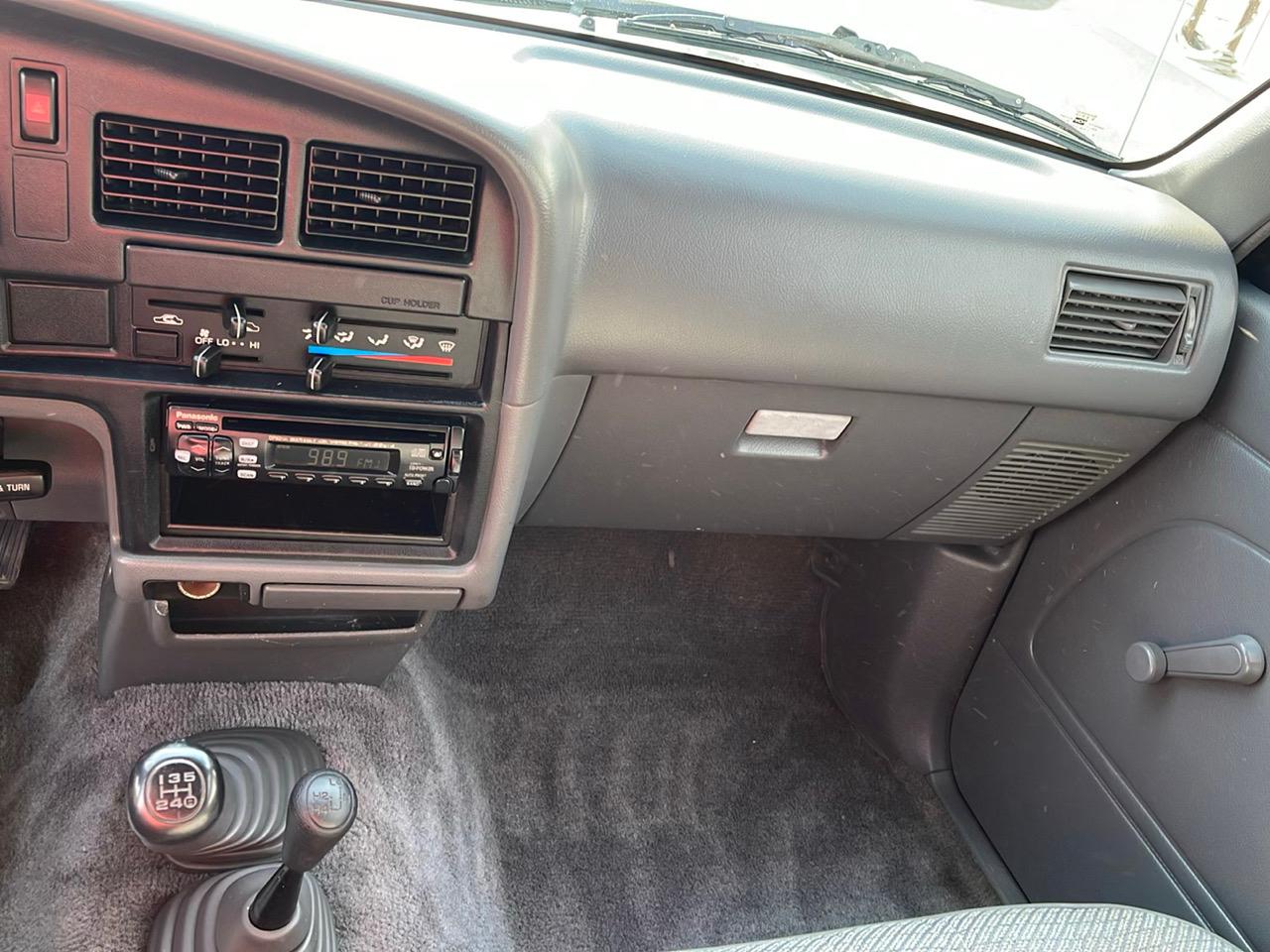 Toyota Pickup Reg. Cab 4WD 1993