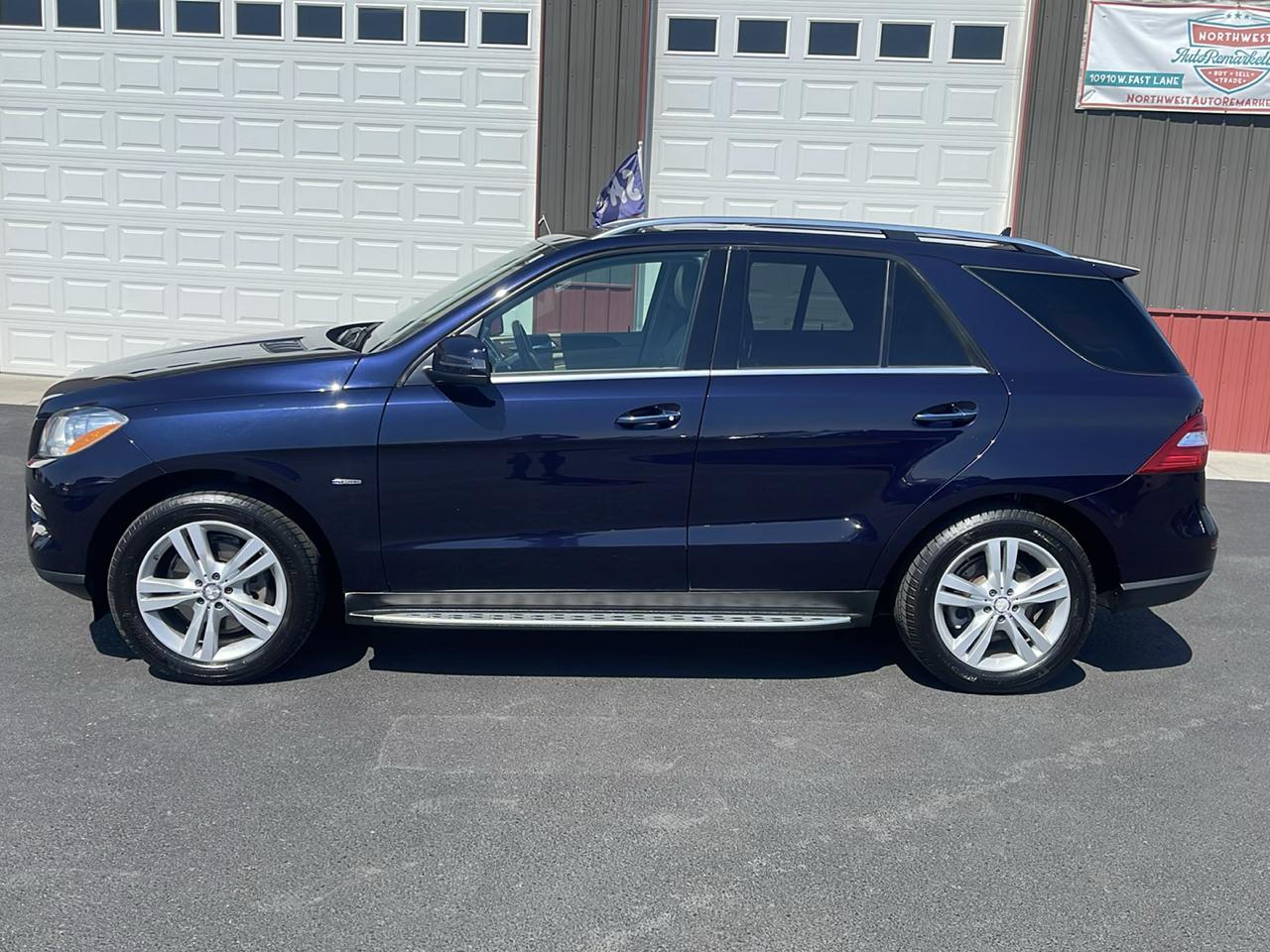 Mercedes-Benz M-Class ML350 BlueTEC 2012