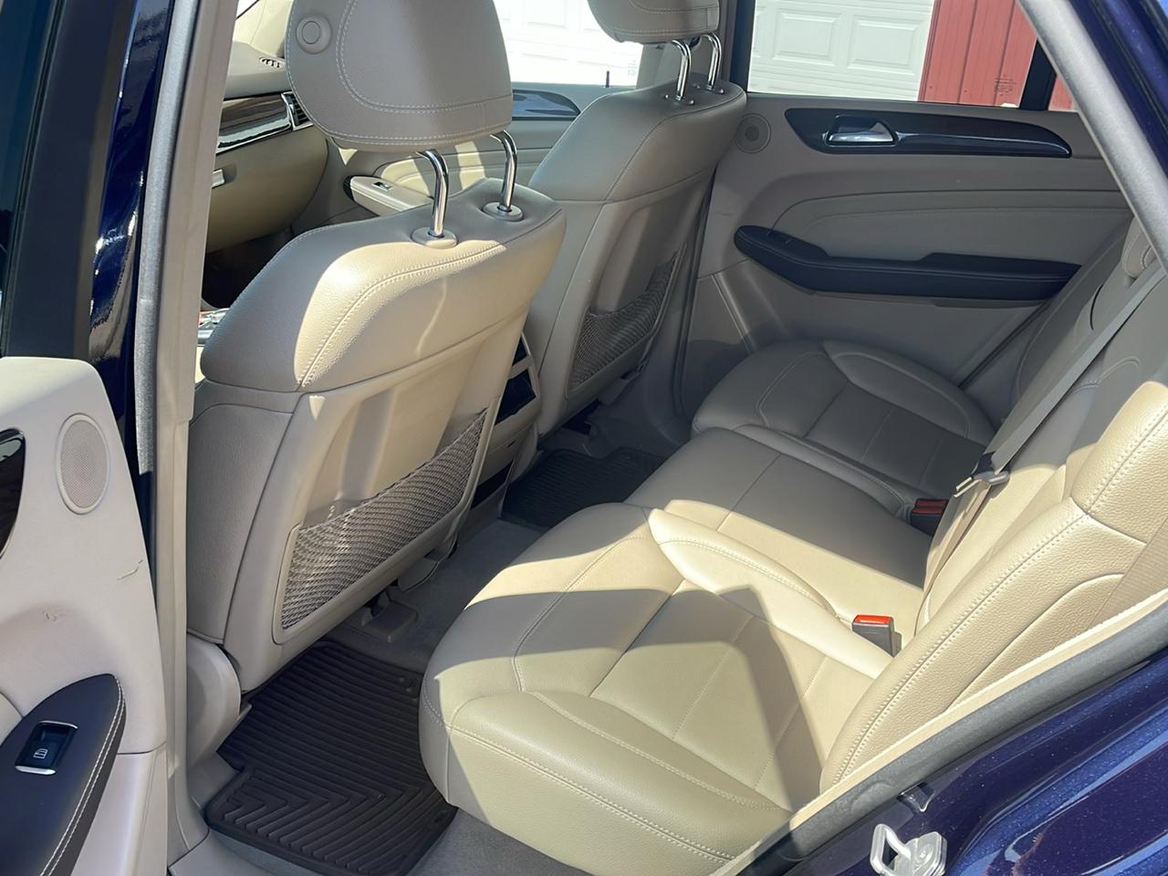 Mercedes-Benz M-Class ML350 BlueTEC 2012