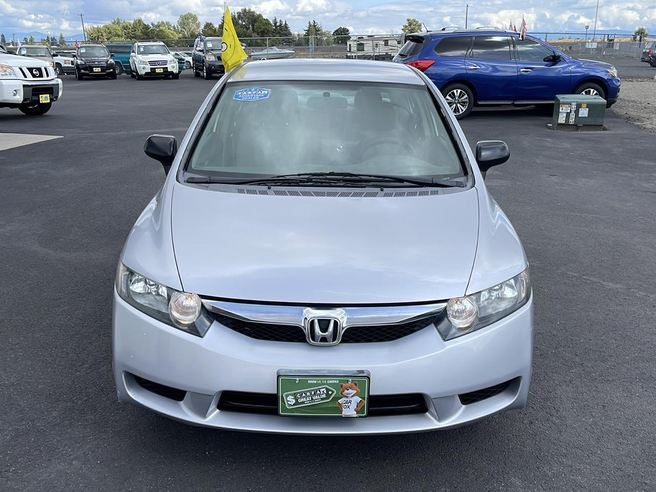 Honda Civic DX-VP Sedan 5-Speed MT 2009