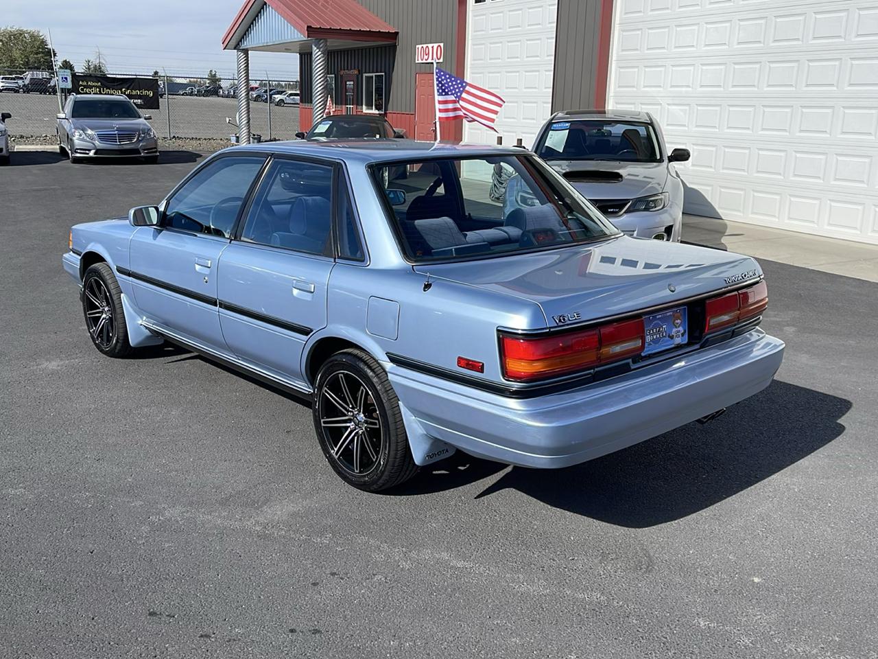 Toyota Camry LE V6 Sedan 1990
