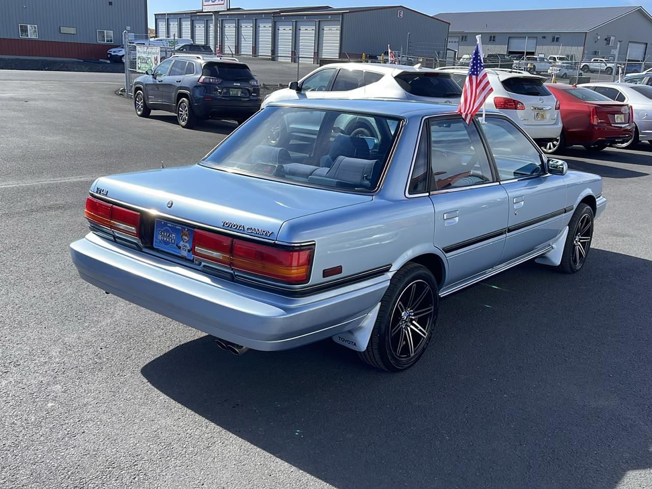 Toyota Camry LE V6 Sedan 1990