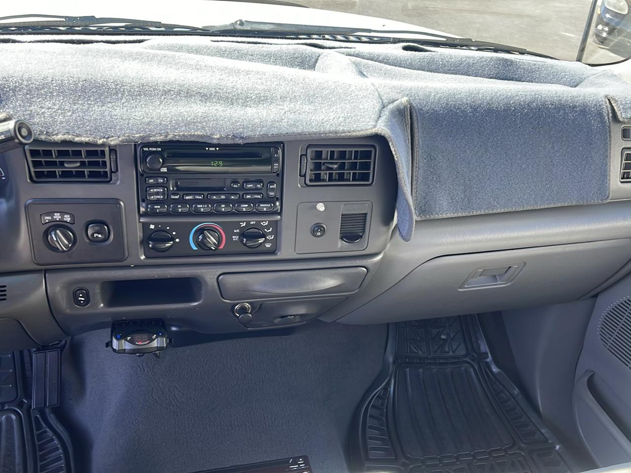 Ford F-350 SD Lariat Crew Cab Long Bed 4WD 2003