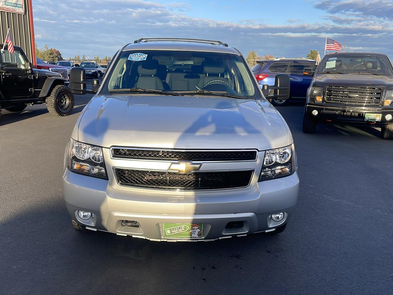 Chevrolet Suburban 4dr 2500 4WD LS 2011