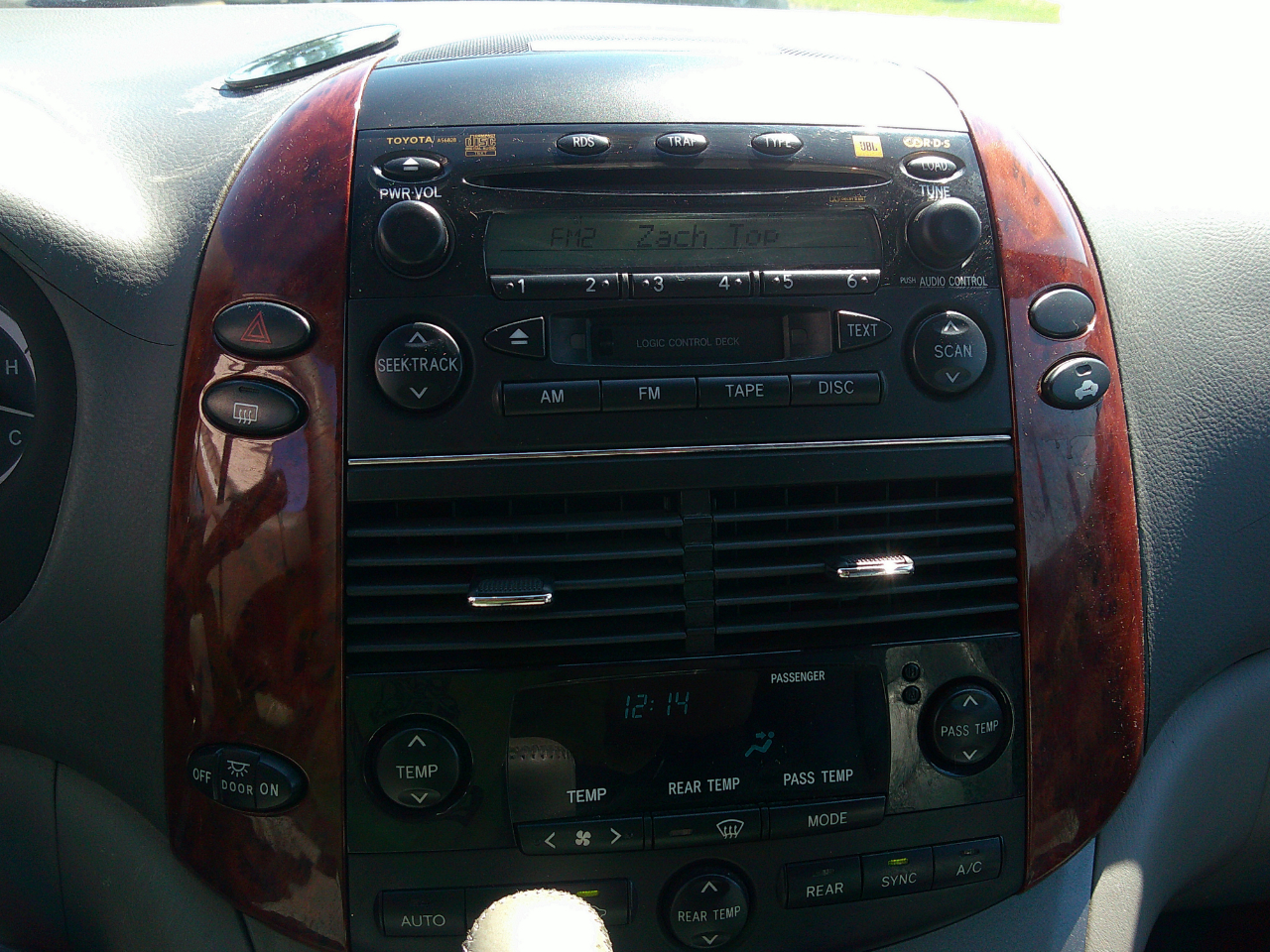 Toyota Sienna XLE 2005